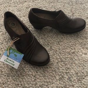 Brown Leather Slip on Clogs- Earth Origins